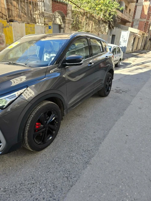 Geely Coolray 2025 