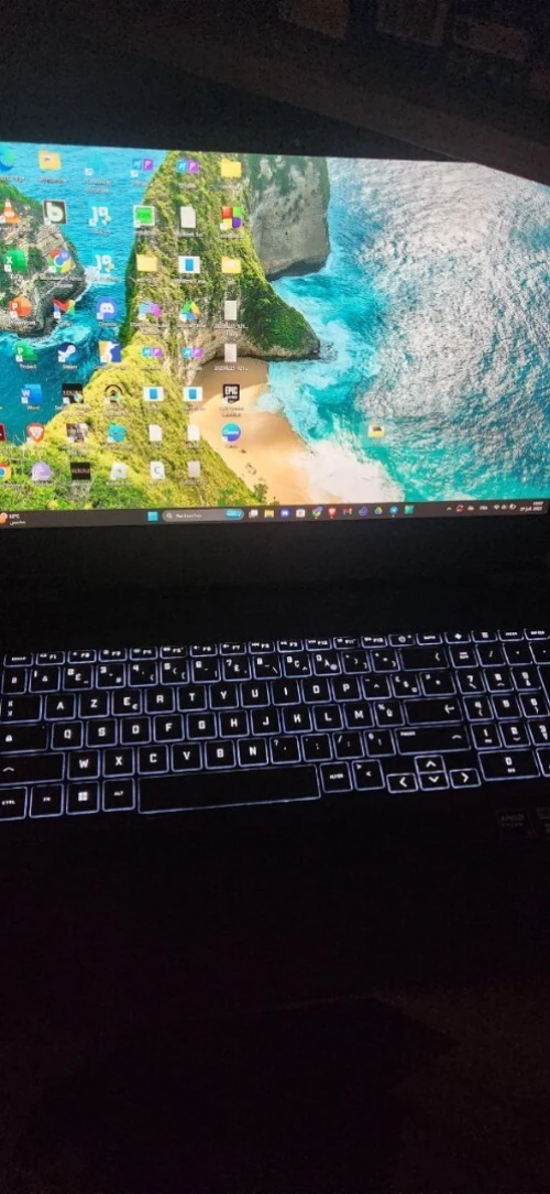 PC Portable Gamer HP Victus 16 16,1" FHD 165Hz - RTX 4060 8Go - Ryzen 5-8645HS - 16Go - 512Go SSd