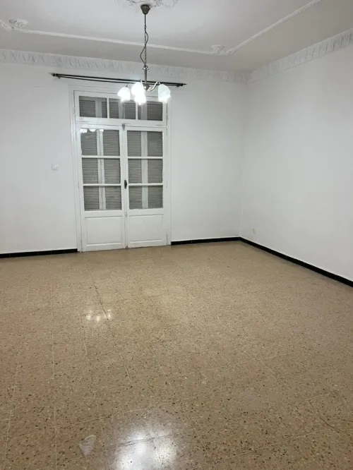 Location Appartement Niveau de villa Alger Kouba