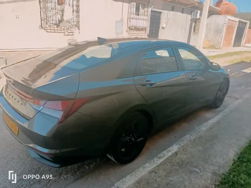 Hyundai Elantra 2022 