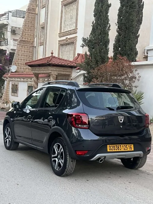 Dacia Sandero 2025 Stepway Expression plus