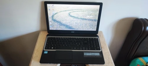 PC Portable Acer Aspire E1-570 Très Bon État
