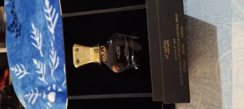 عطور من نخبة العود الأصلية 
