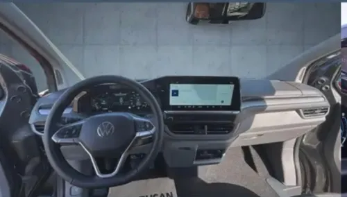 Volkswagen Multivan   caravelle caddy traveller 2025 