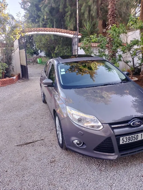 Ford Focus 4 portes 2012 Focus 4 portes