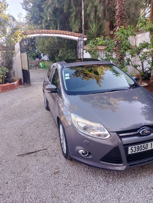Ford Focus 4 portes 2012 Focus 4 portes