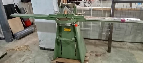Machines de fabrication de cadres