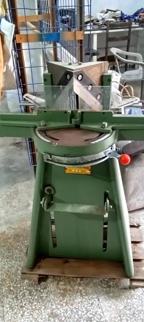 Machines de fabrication de cadres