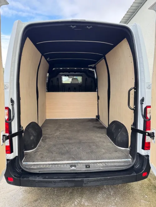 Renault Master 2 panx 2025