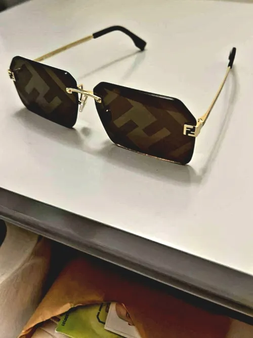 lunettes fendi originales 