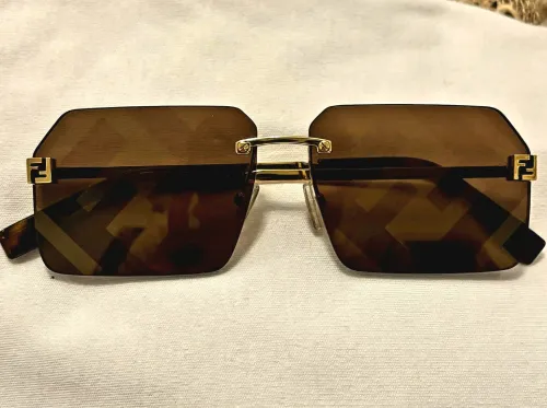 lunettes fendi originales 