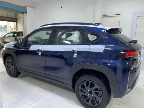 Suzuki FRONX 2023 Latout