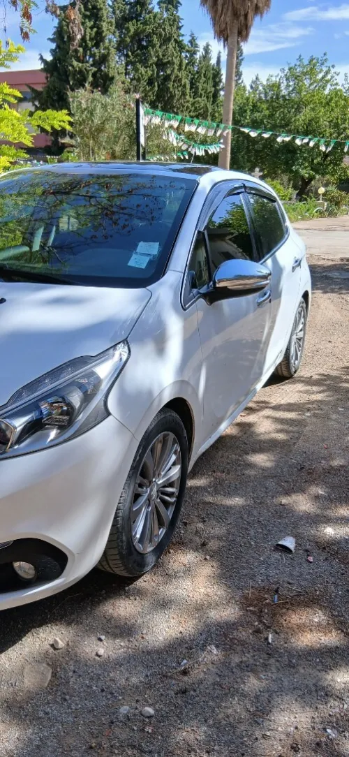 Peugeot 208 2016 Allure