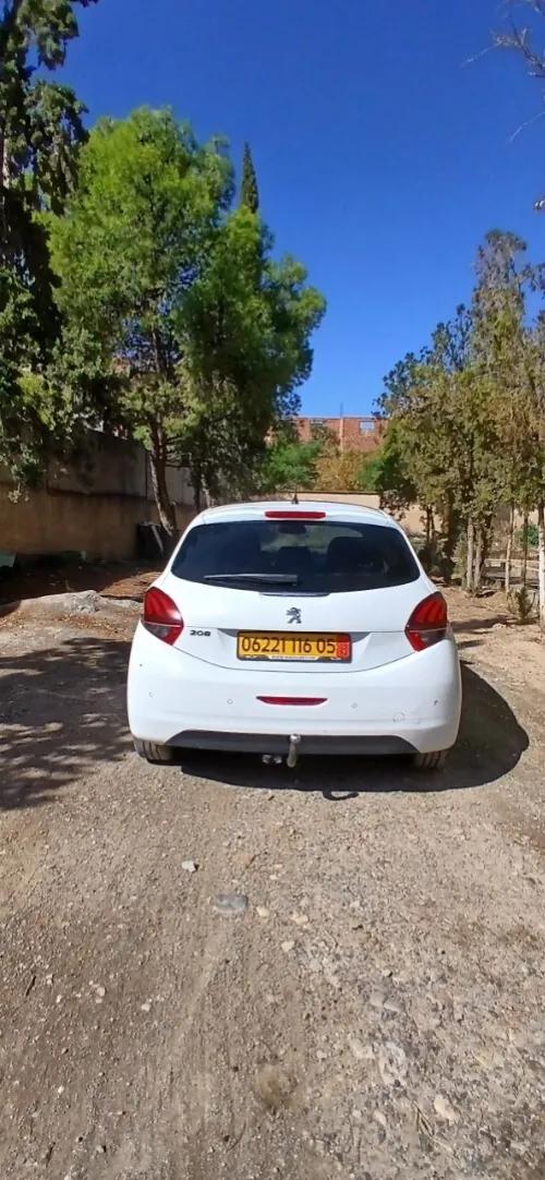 Peugeot 208 2016 Allure