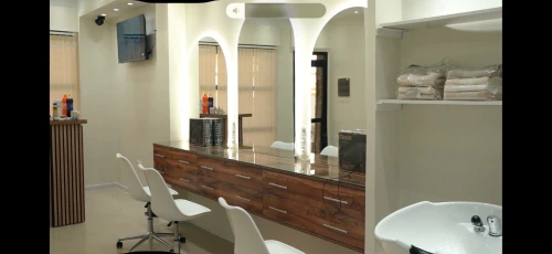 Un lot complet de matériel de coiffure