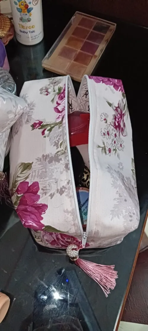 Trousse de maquillage et accessoires 