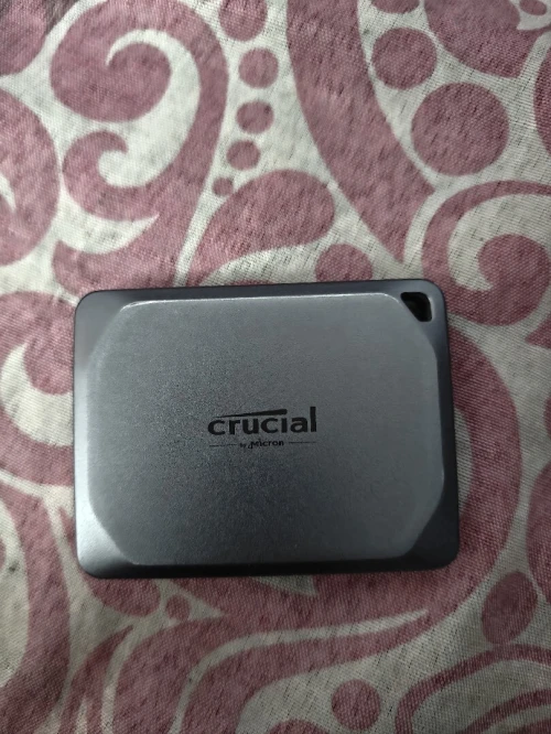 crucial x9 pro 4to