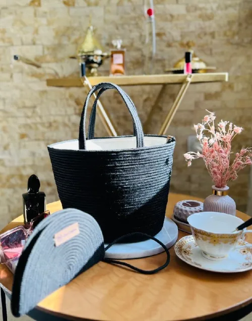 Sac à main + porte monnaie 
