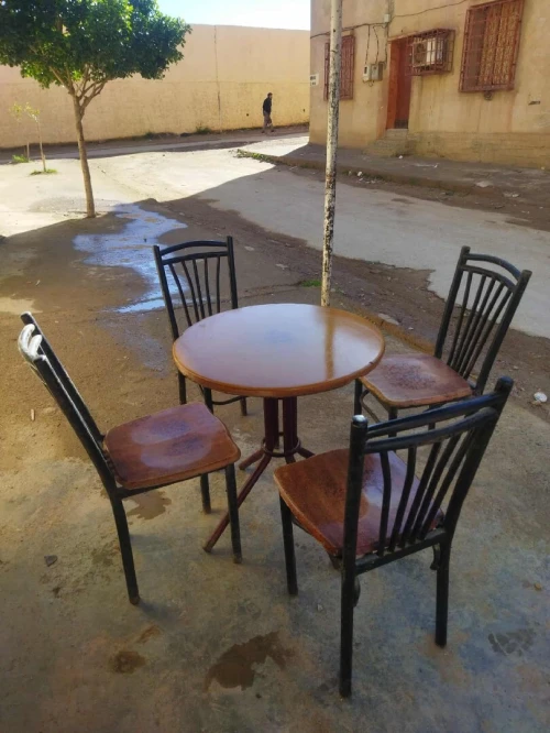 Table et chaises 