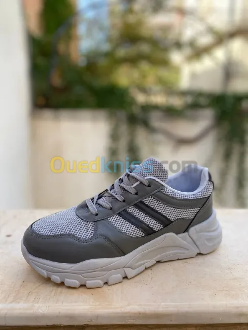 Chaussure streetwear casual confortable semelle absorbante au chocs - GRIS 