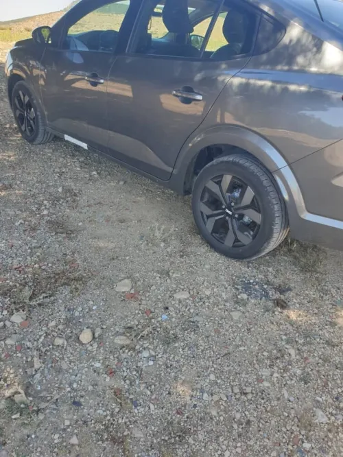 Dacia LOGAN 2025 