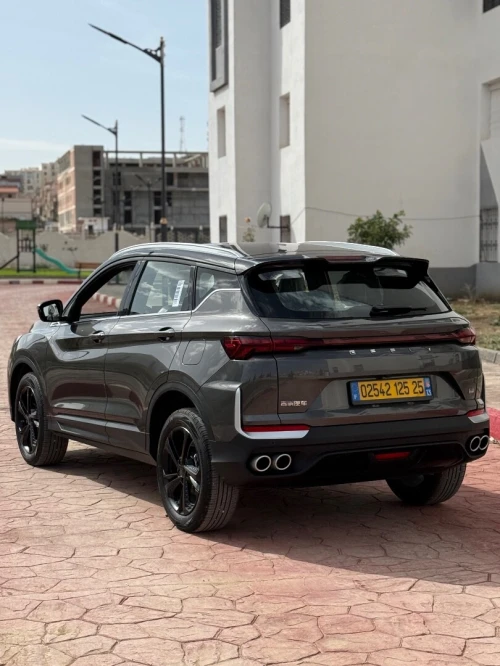 Geely Coolray 2025 