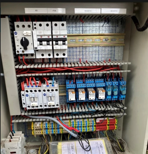تركيب وصيانة أجهزة التبريد والتكييف | Installation & Maintenance de Froid et Climatisation
