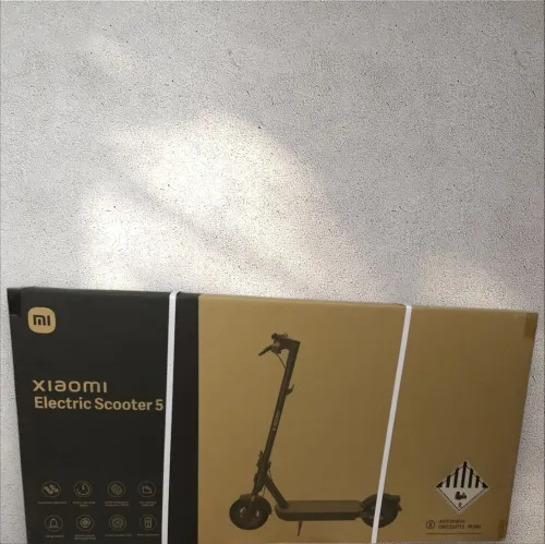 Trottinette électrique xiamoi electric scooter 5 2025
