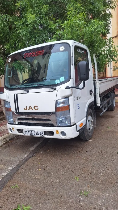 JAC 1040s 2015
