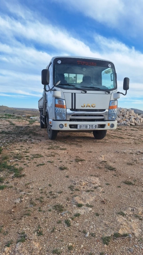 JAC 1040s 