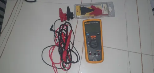megohmmeter fluke 1503