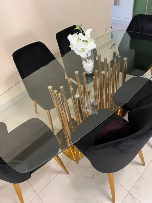 Table a manger pour 6 personnes