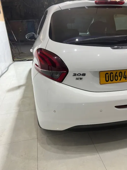 Peugeot 208 2015 Active