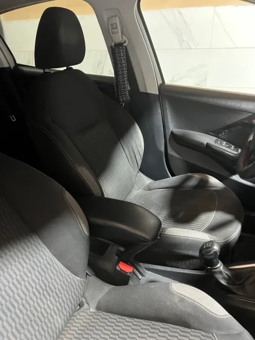 Peugeot 208 2015 Active