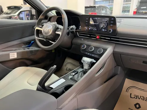 Hyundai Elantra 2022 Elantra