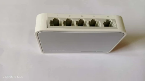 carte réseau - cartr USB - switcher TP LINK + modem Huawei 