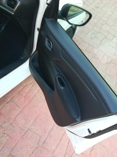 Peugeot 301 2013 Active +