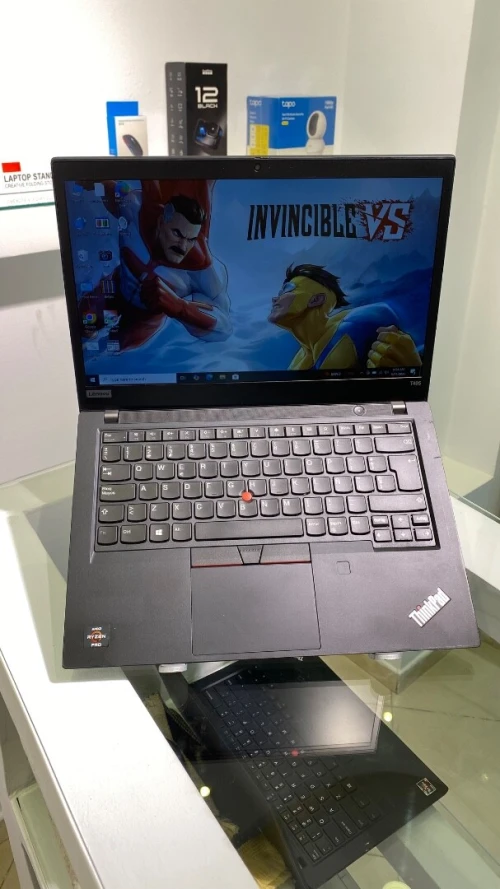 LENOVO T495 RYZEN 5 pro 3500U 8RAM 256SSD