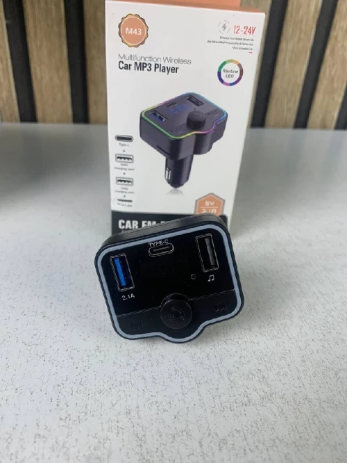 Transmetteur FM Bluetooth et Chargeur de Voiture 12-24V - شاحن متعدد المنافذ للسيارات والشاحنات