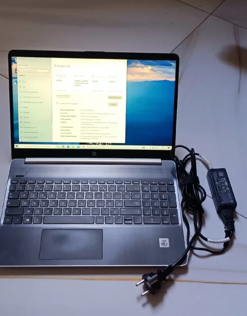 Hp laptop 15s-fq2051nf