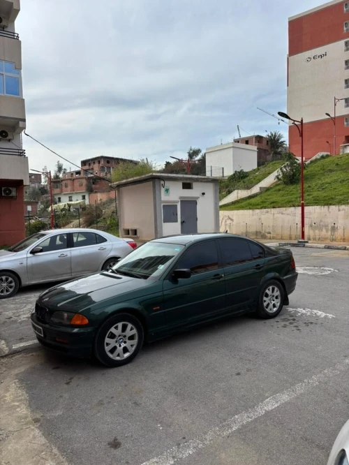 BMW Série 3 2000 Modern