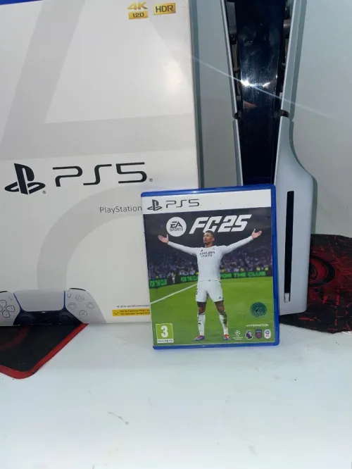 Ps5 slim avec Cd FC25