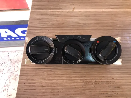 Commande de chauffage audi a1
