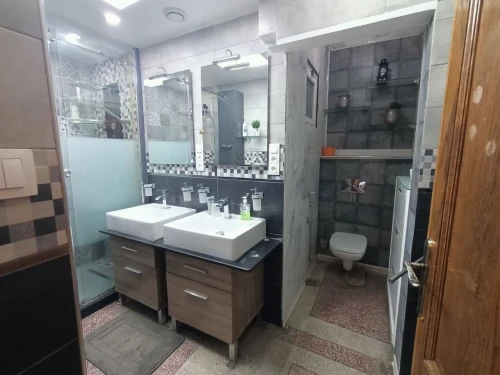 Location Appartement Niveau de villa F4 Oran Oran
