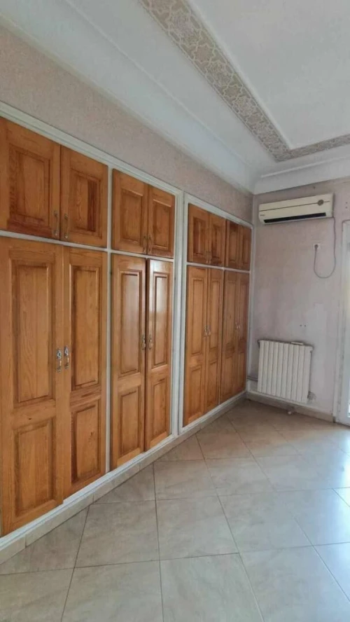 Location Appartement Niveau de villa F4 Oran Oran