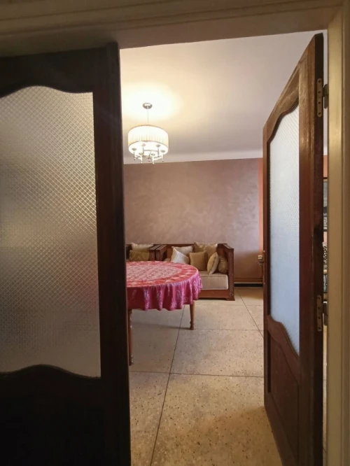Location Appartement Niveau de villa F4 Oran Oran