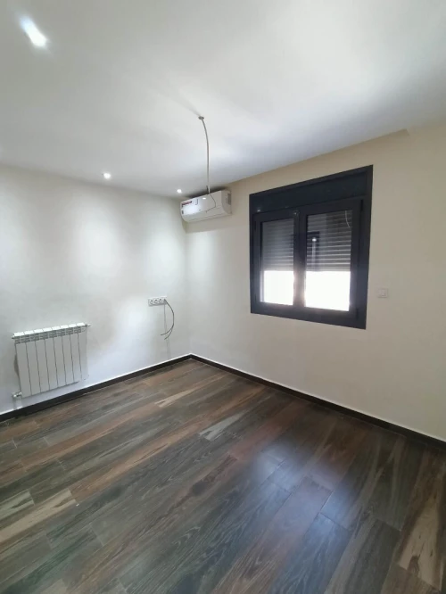 Location Appartement Niveau de villa F5 Oran Oran