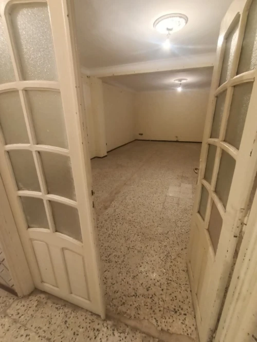 Location Appartement Niveau de villa F8 Oran Oran