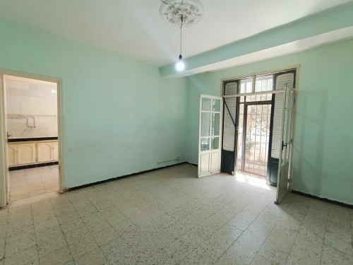 Location Appartement Niveau de villa F4 Oran Oran