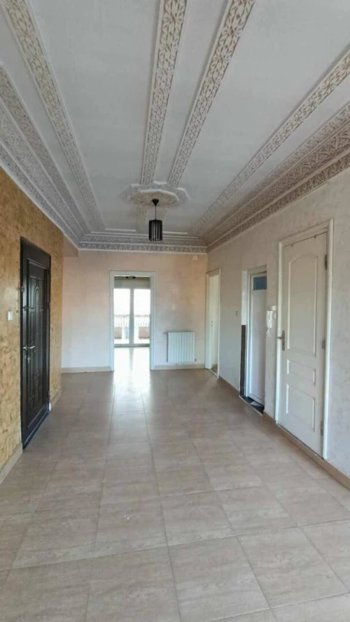 Location Appartement Niveau de villa F4 Oran Oran